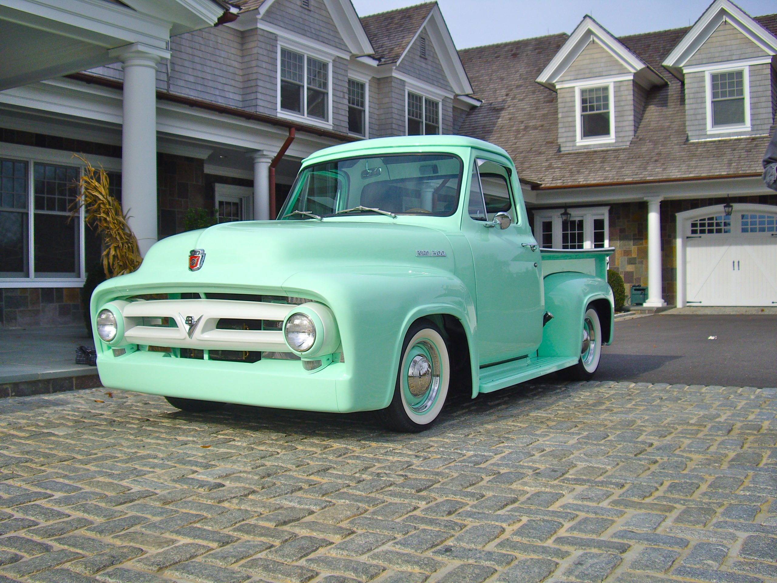 Blue Ridge Hot Rods White Wall Tires