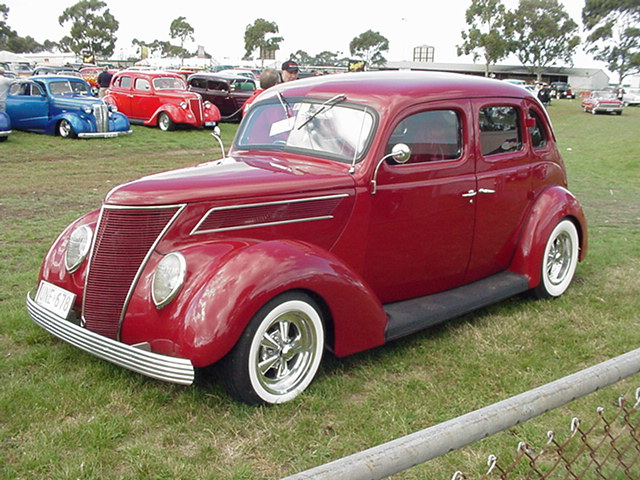 White Walls At Car Cruise 6