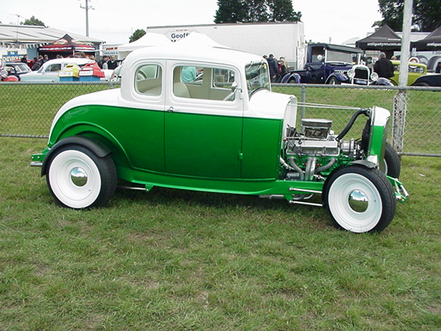 White Walls At Car Cruise 4