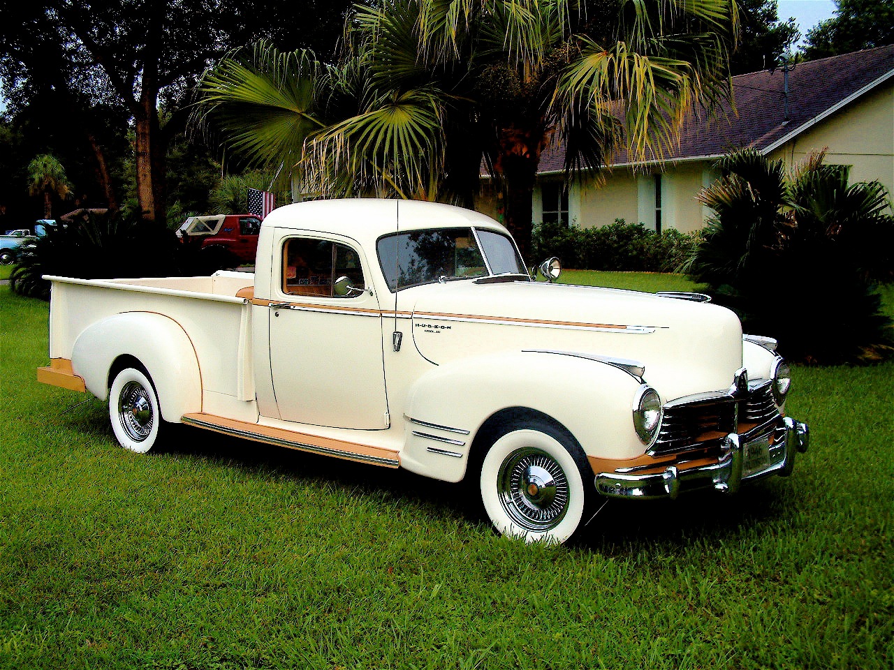 1946 Truck w/ White Wall Tires 3