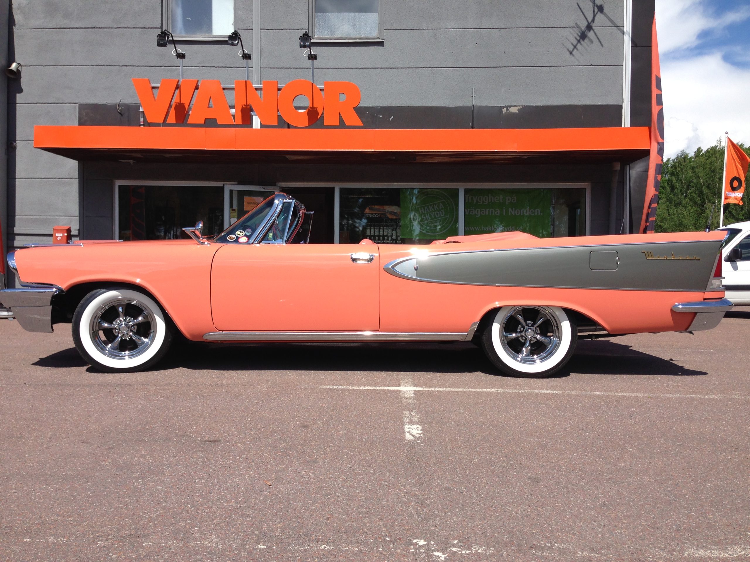 1958 Windsor White Wall Tires